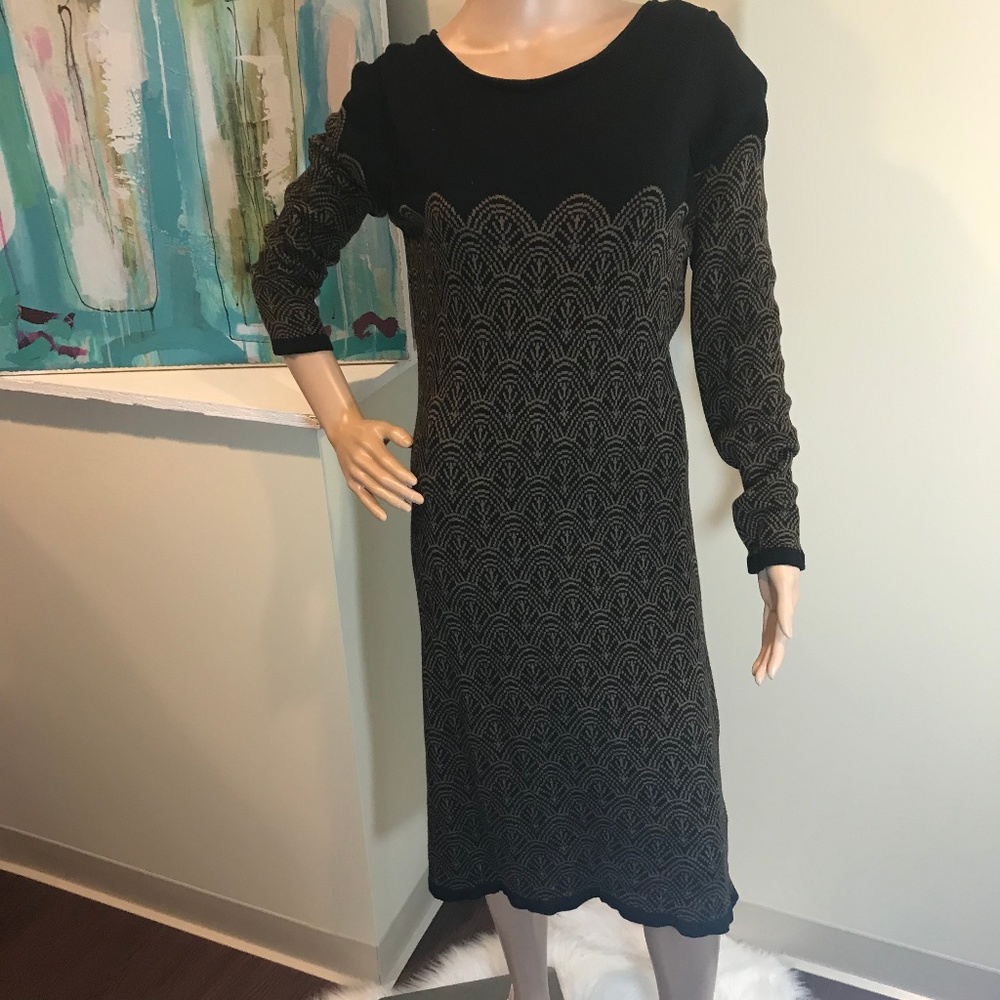 Ronni Nicole L Black/Dark Gold sweater dress